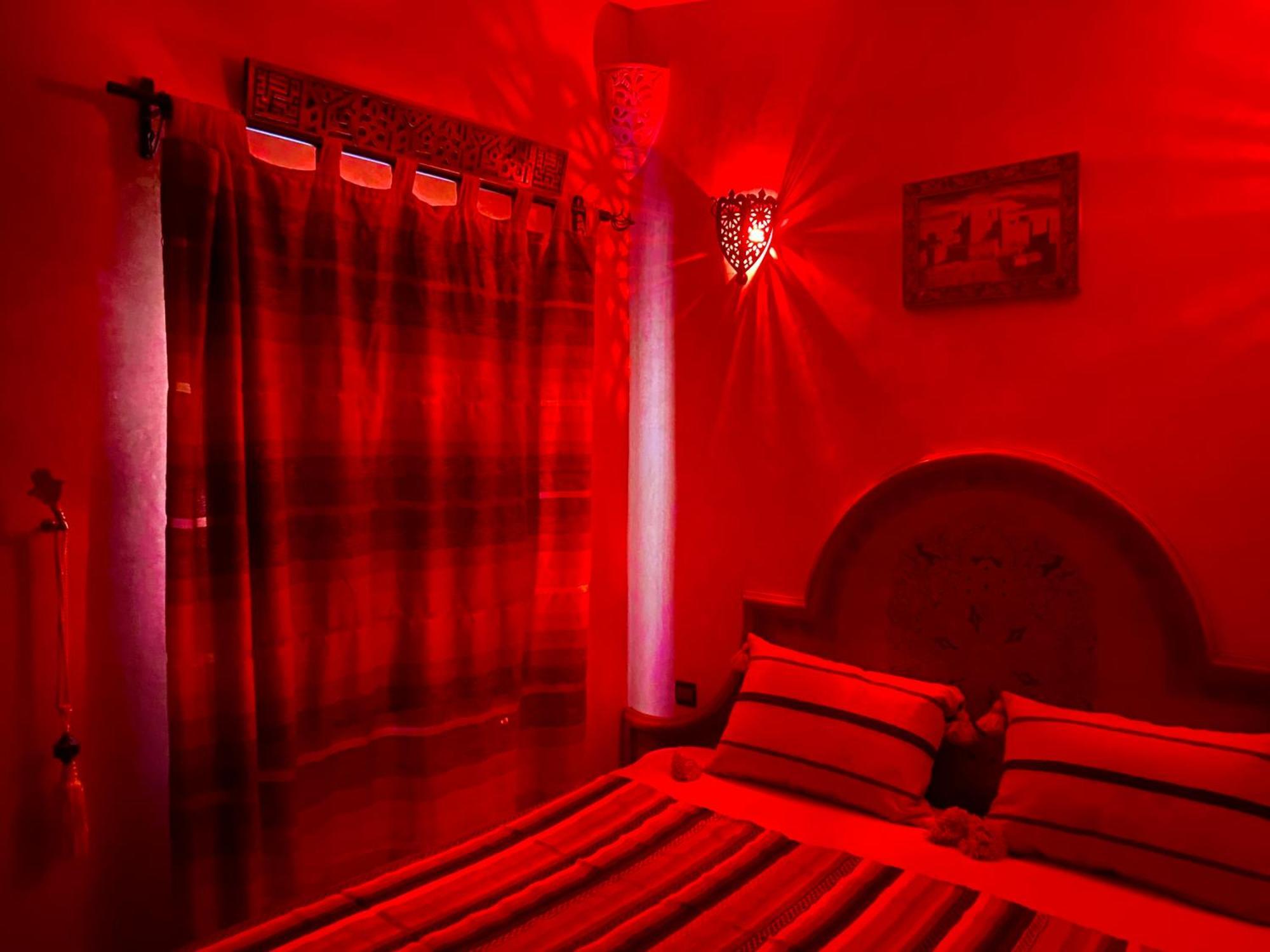 Riad Nezha Avec Jacuzzi Et 3 Piscines Au Coeur De Marakéš Exteriér fotografie